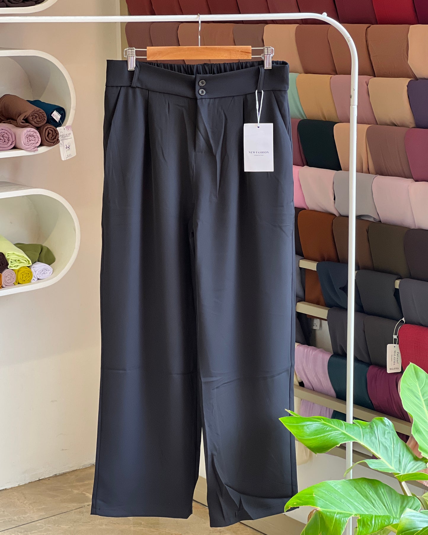 Women’s imported black Korean pant