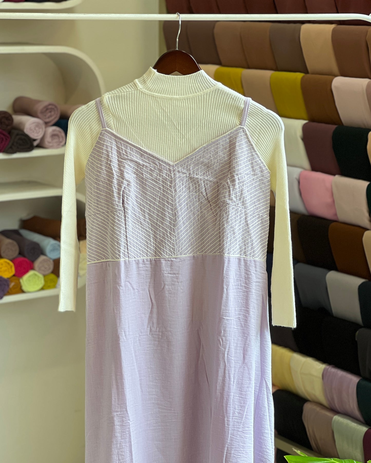 Light purple embroidered pinafore with white inner