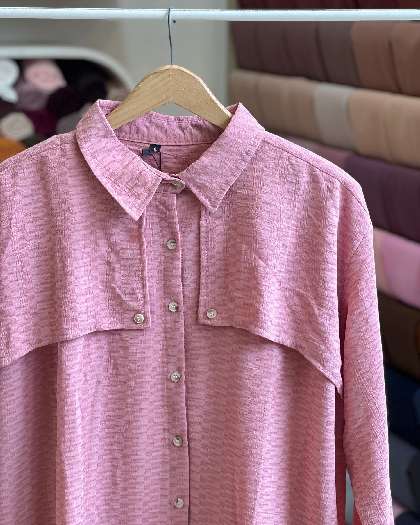 Tela by ash women pink button-up collared shirt