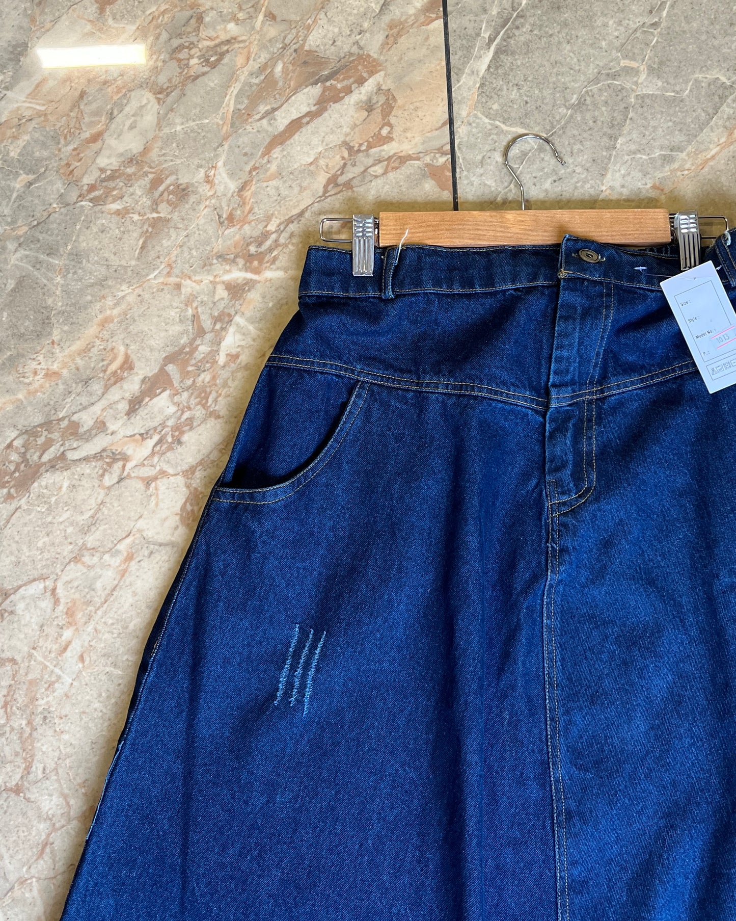 Tela by ash women navy blue regular fit skirt