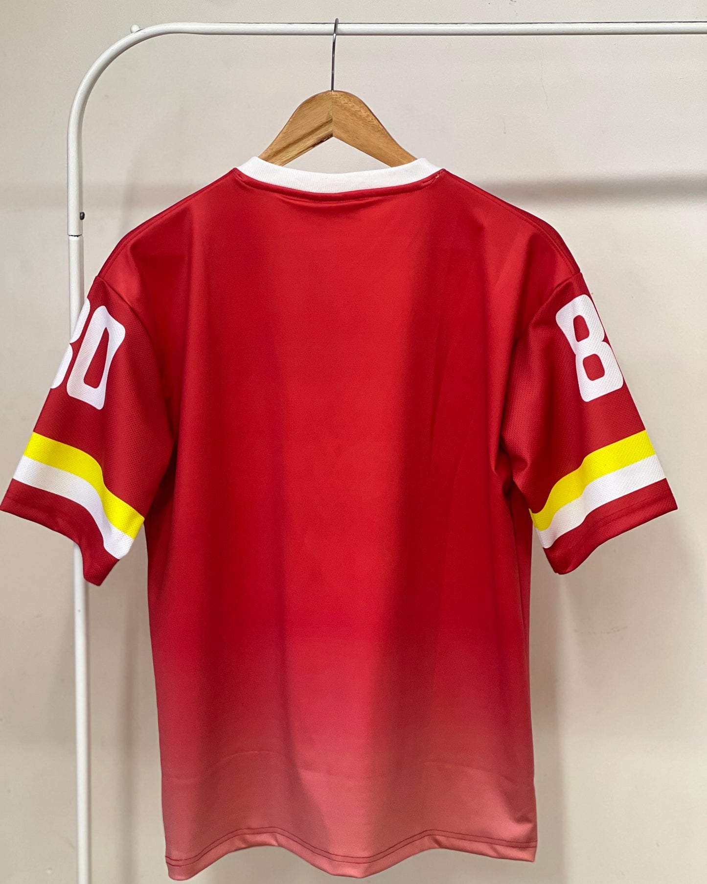 Tela by ash women red v-neck jersey