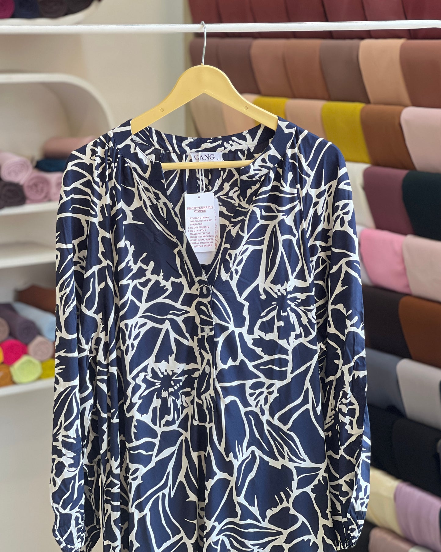 Blue and white printed v-neck long sleeve maxi dress