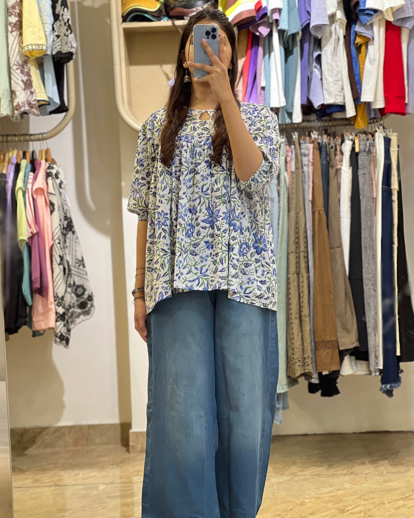 women floral print short top