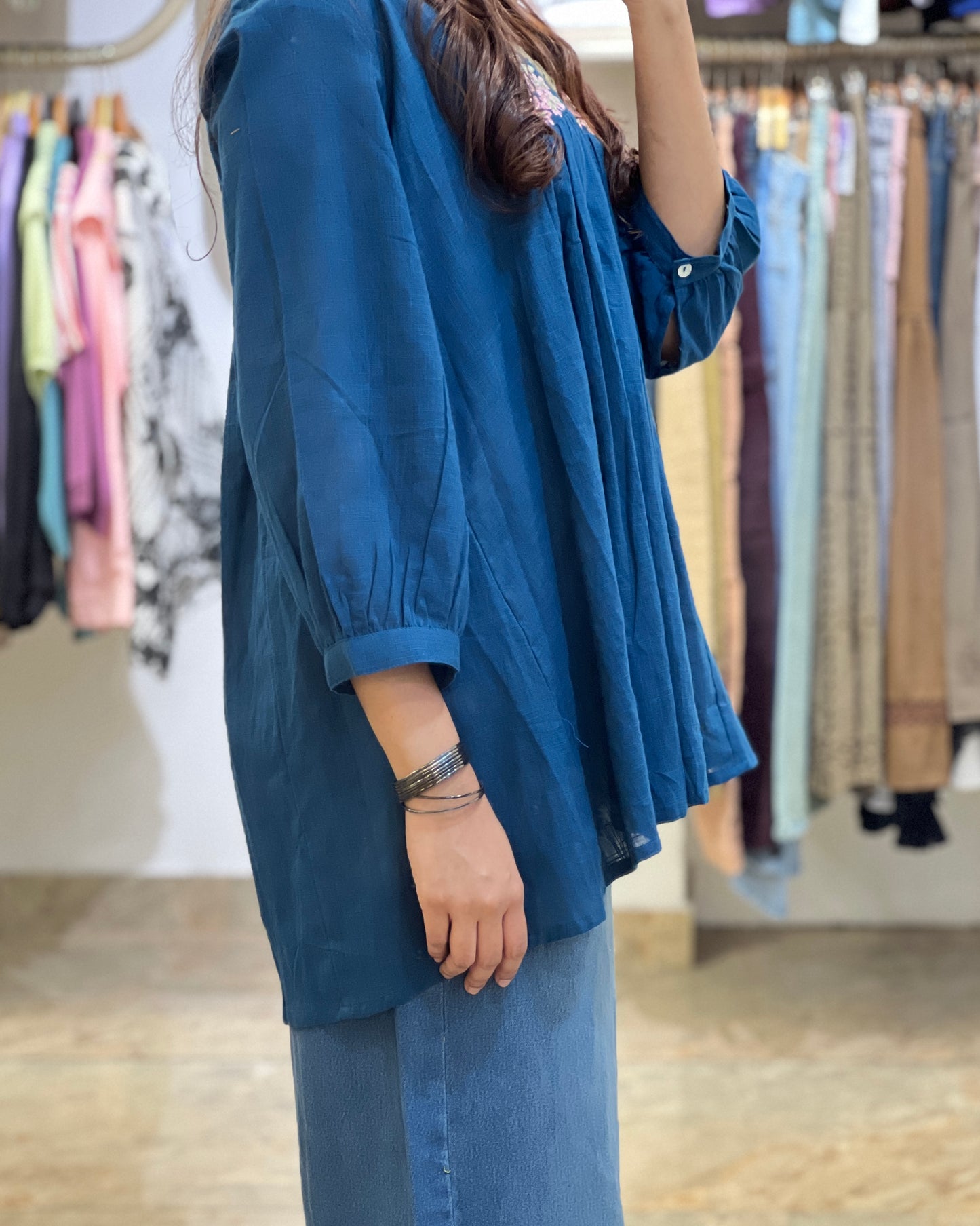 women blue short top
