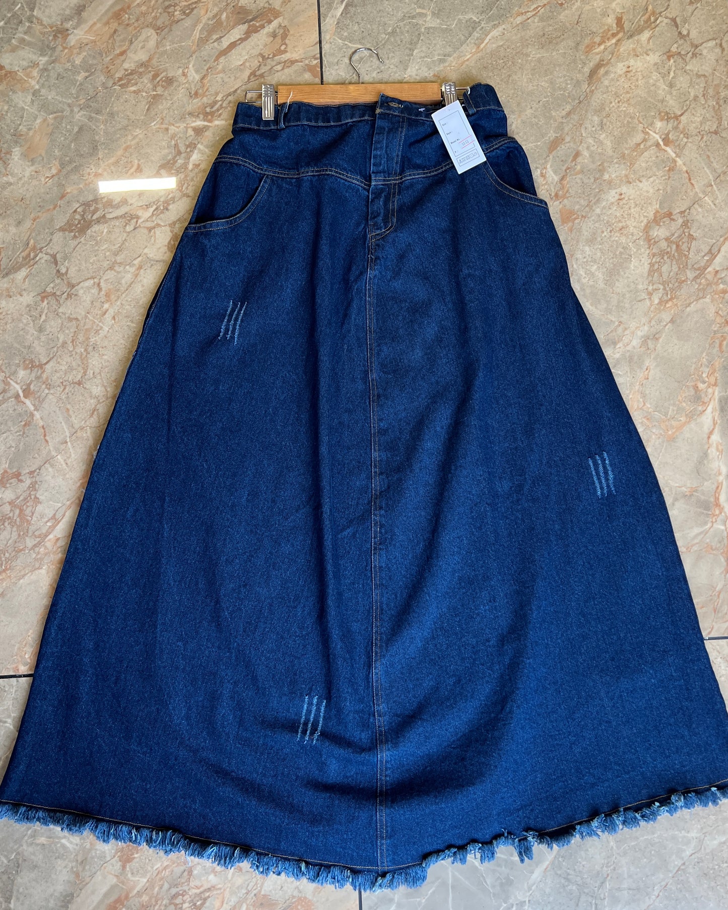 Tela by ash women navy blue regular fit skirt