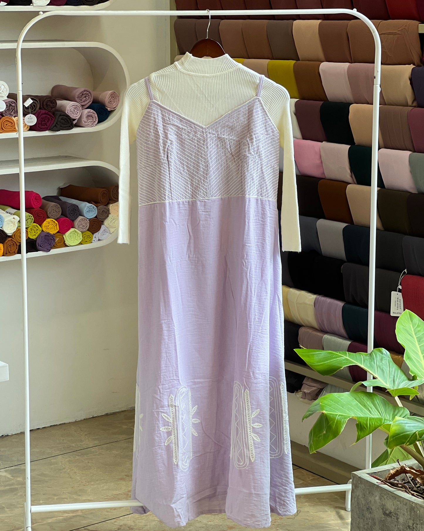 Light purple embroidered pinafore with white inner