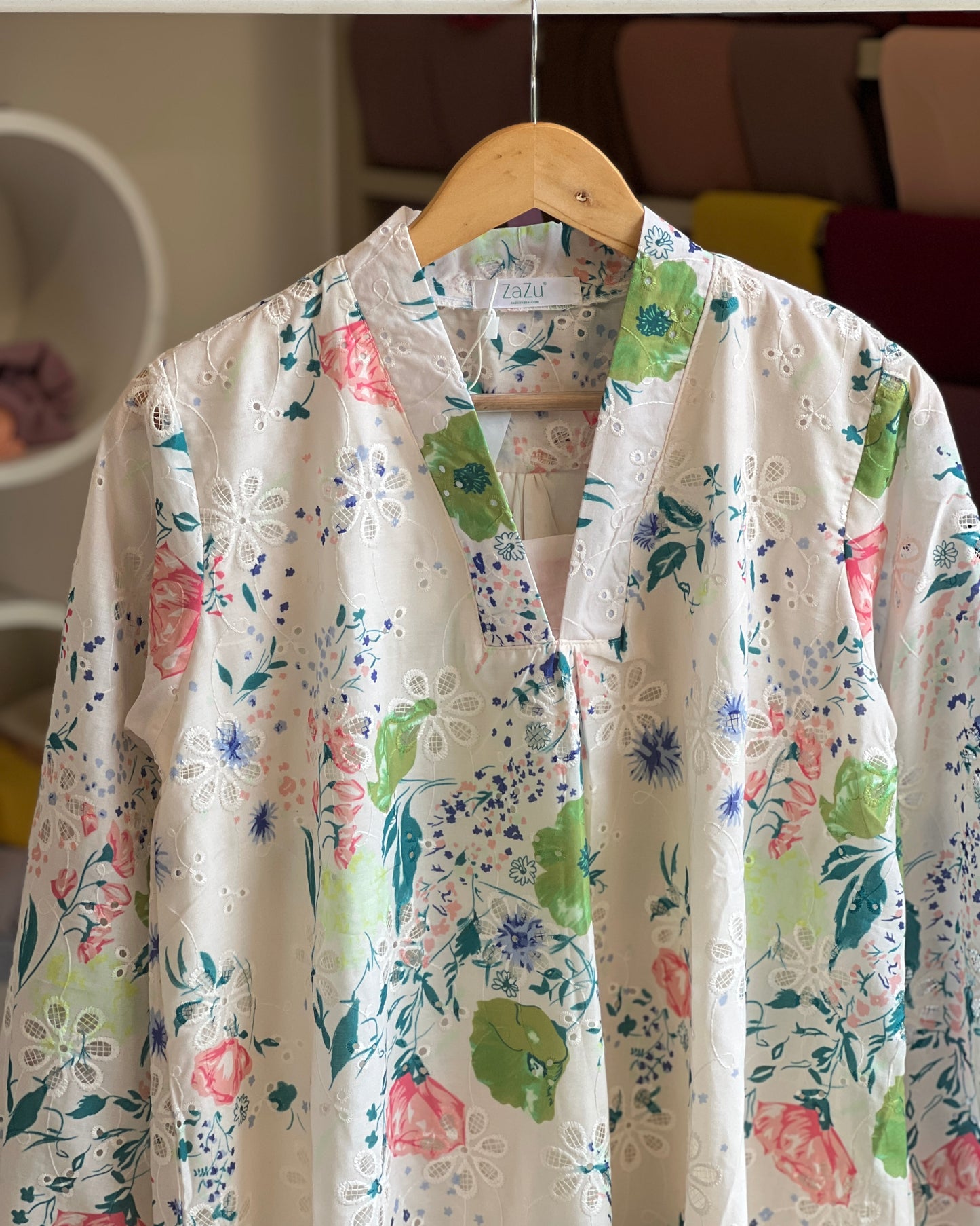 Floral print kimono-style top