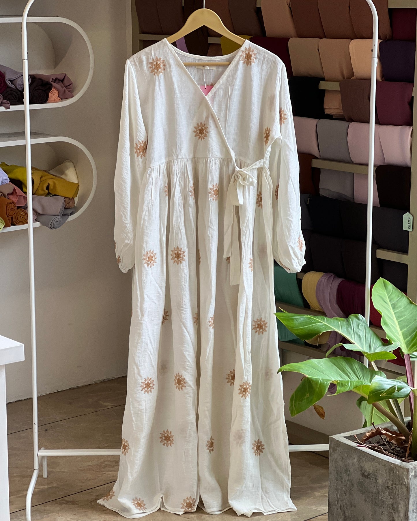 Women’s white boho chic embroidered long dress