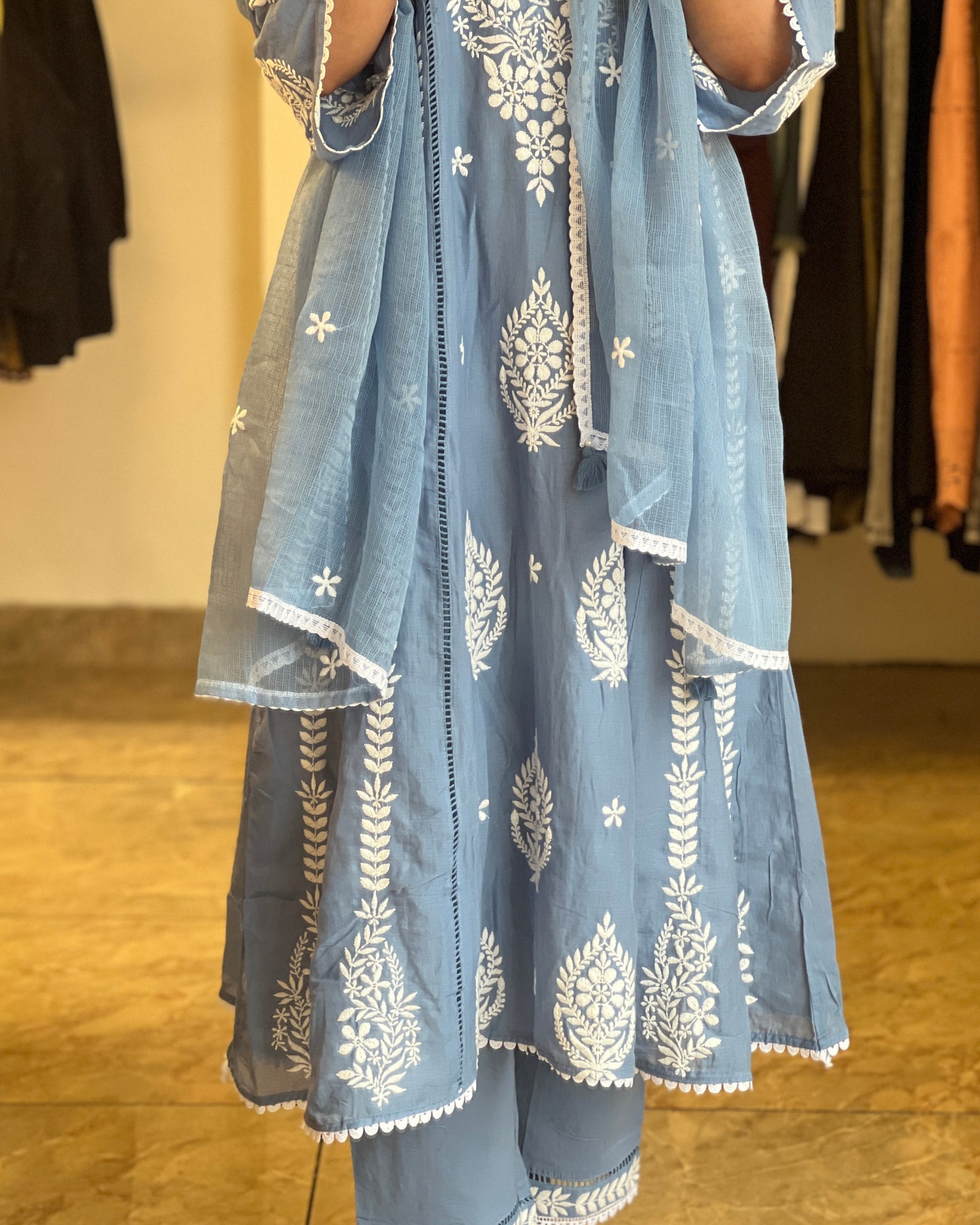 Women blue chikankari set