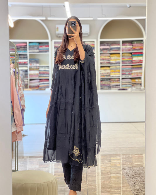 Tela by ash women mul chanderi salwar set