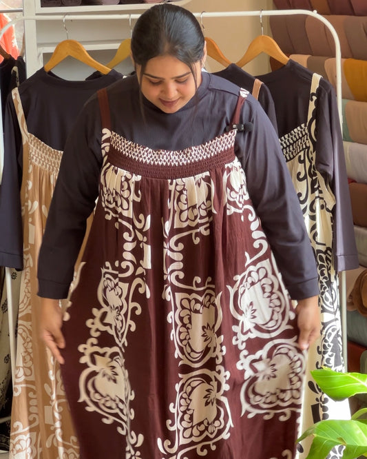 Plus size pinafore