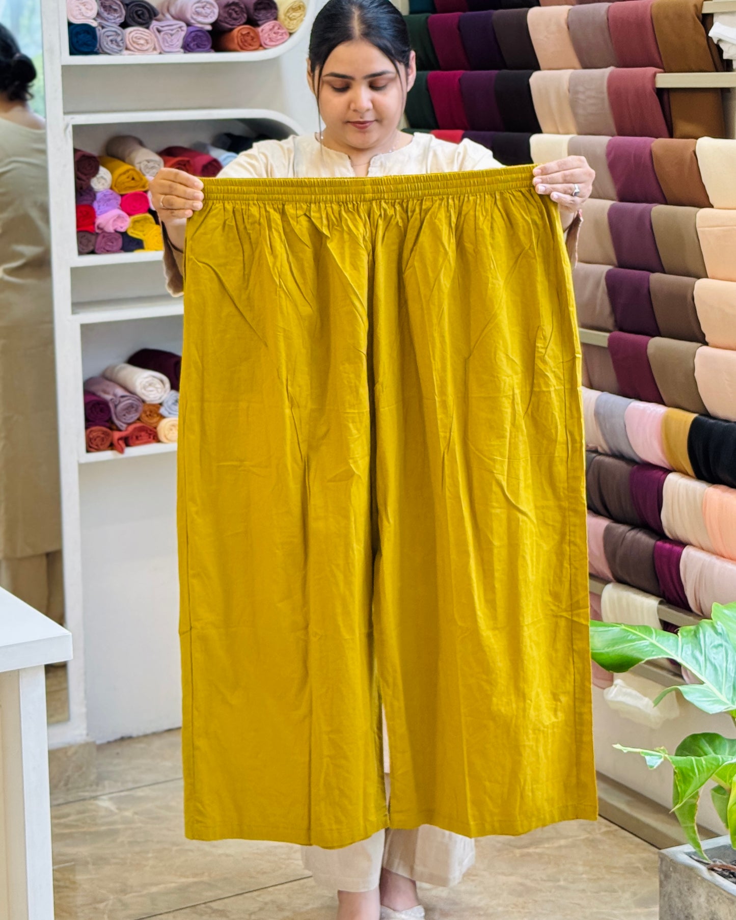 Subtle charm cordset