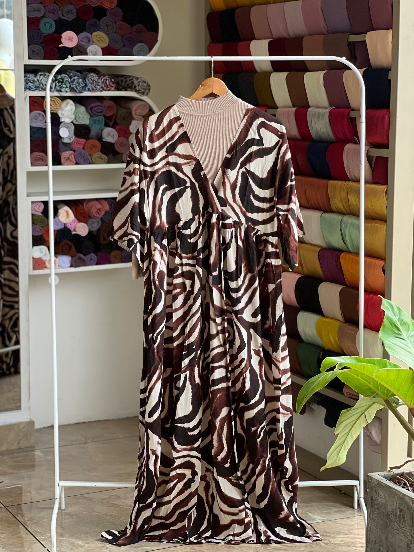 Wild Elegance Maxi Dress (with inner)