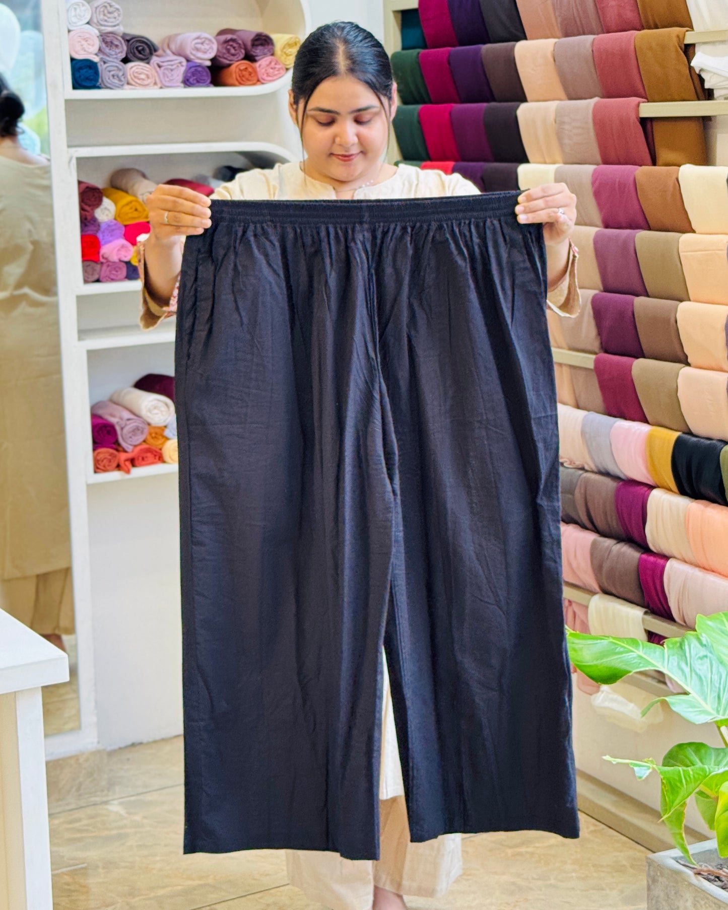 Subtle charm cordset