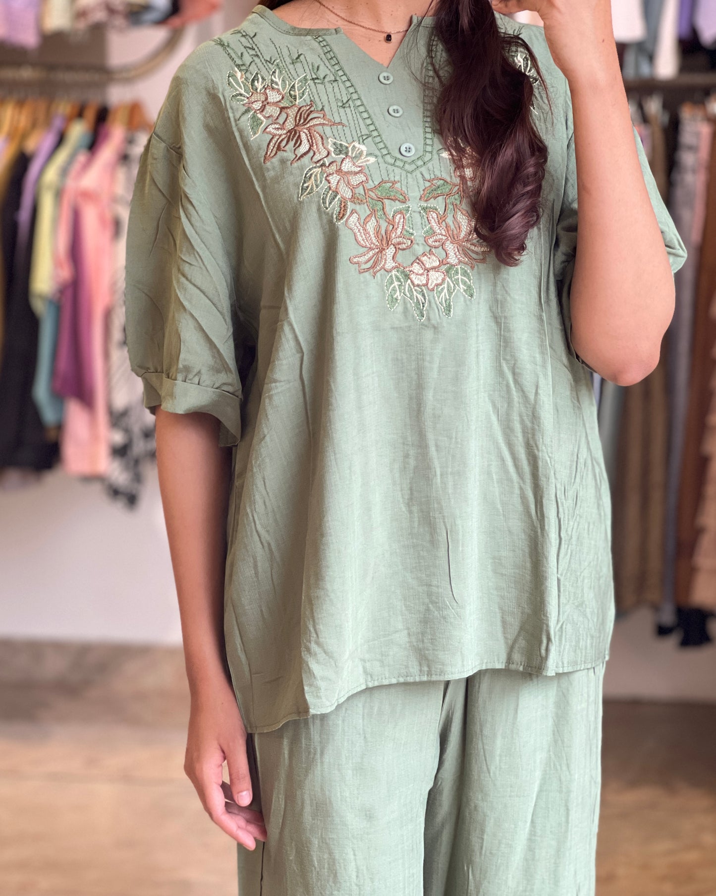 Tela by ash women saga green casual co-ord set