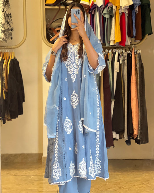 Women blue chikankari set