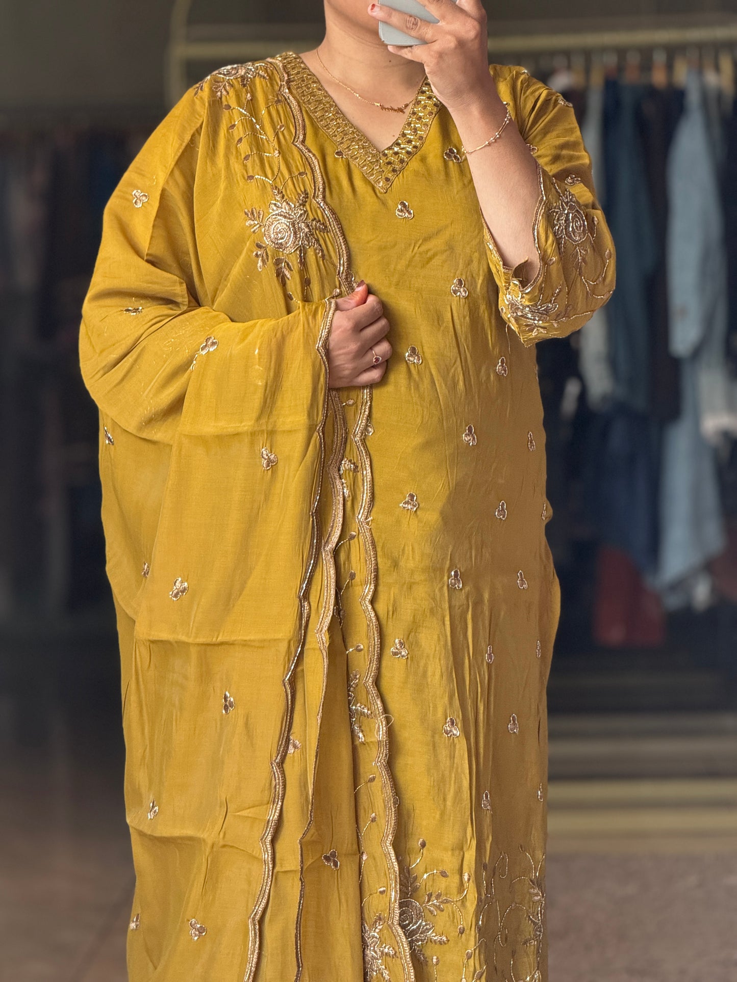 Plus size partywear