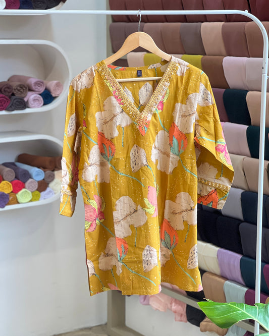 Floral print short kurta