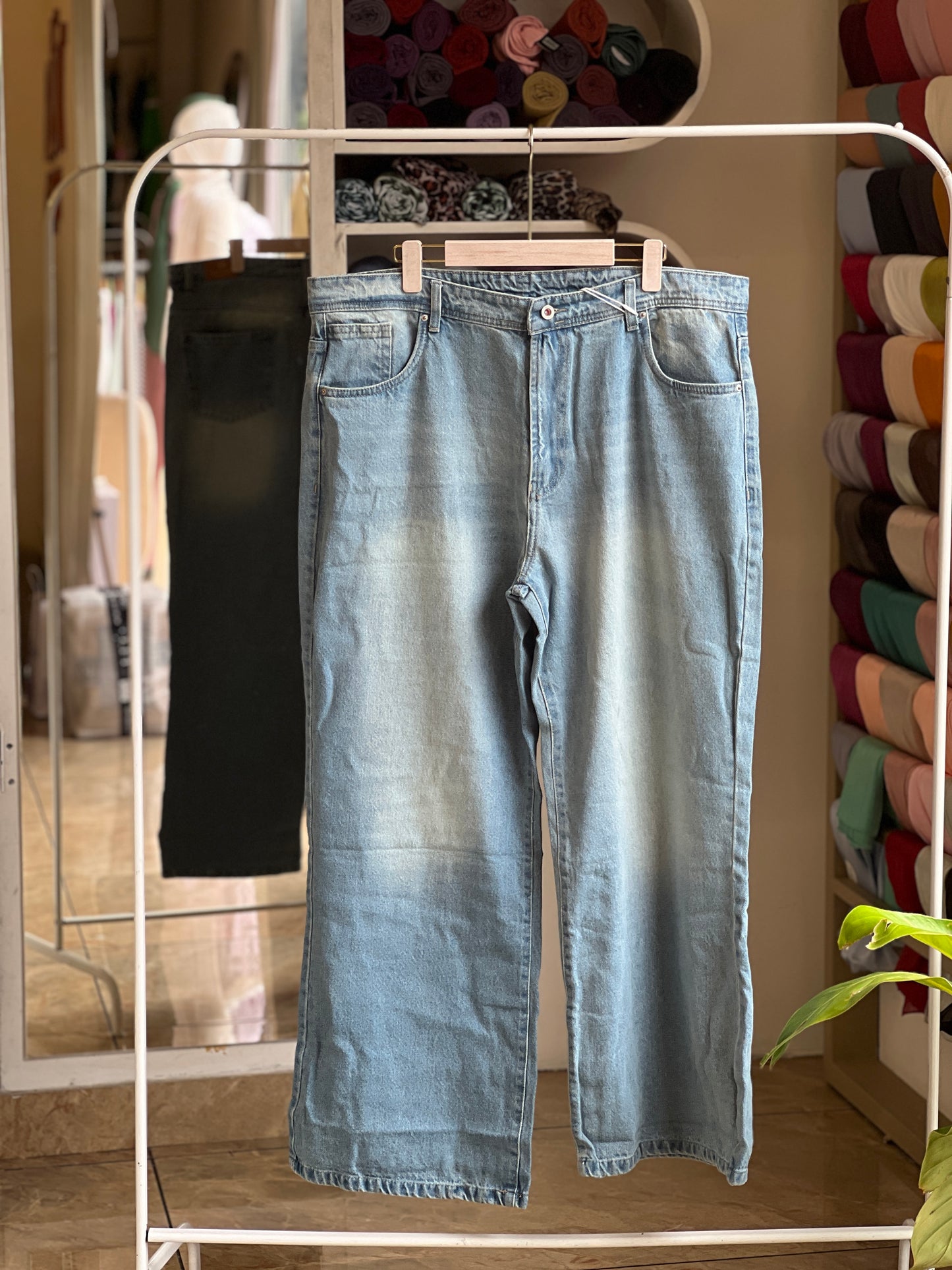 Super baggy plus size jeans