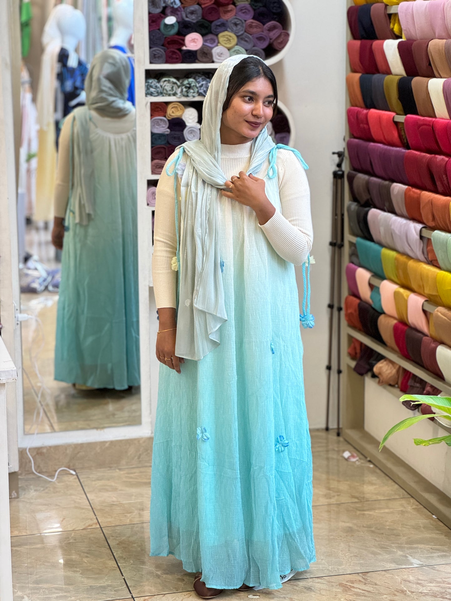 Imported pinafore with inner