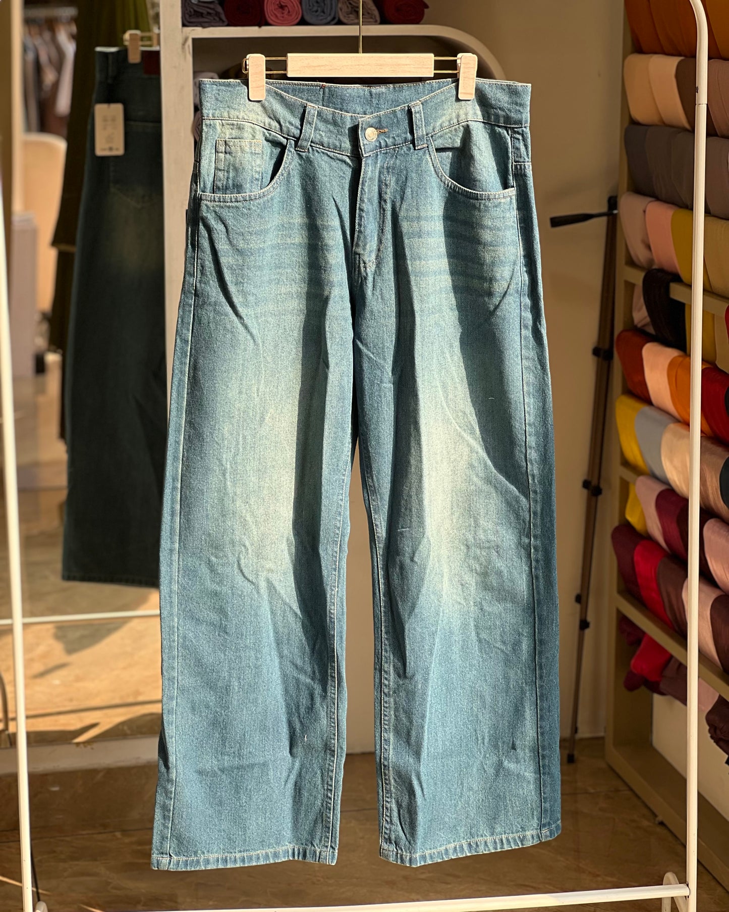 Plus size baggy jeans