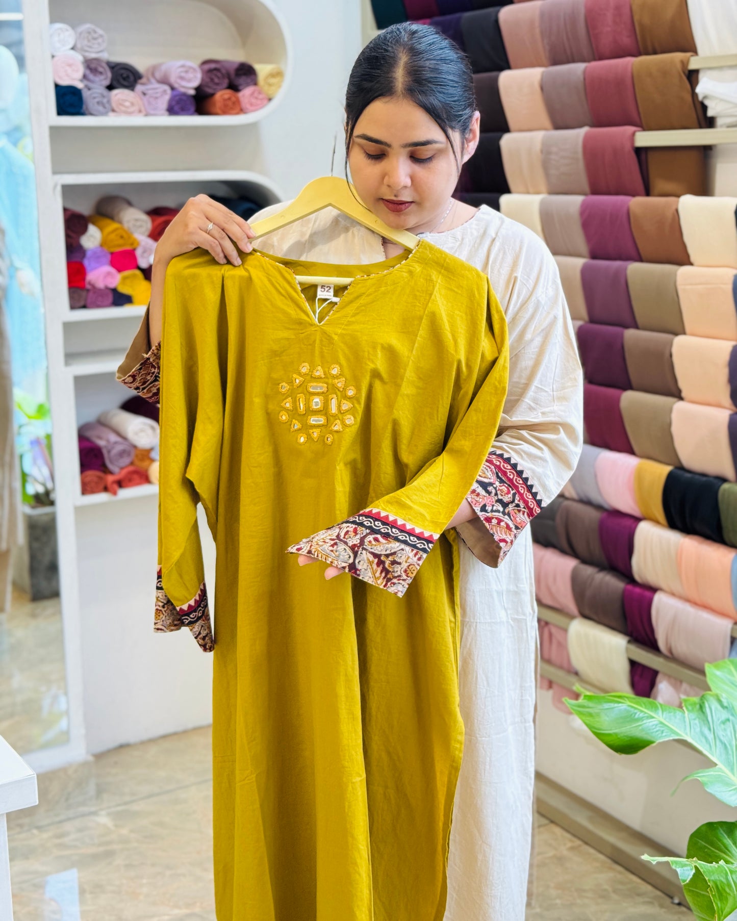 Subtle charm cordset