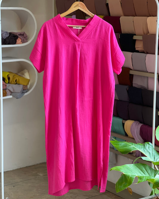 Women’s pink v-neck tunic top